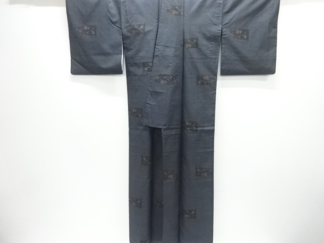  枝花模様織出し本場泥大島紬着物（5マルキ）